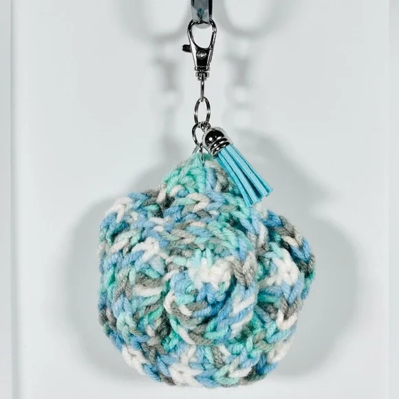 Crochet Blue Ombre Flower Bag Charm - Picture 1 of 6